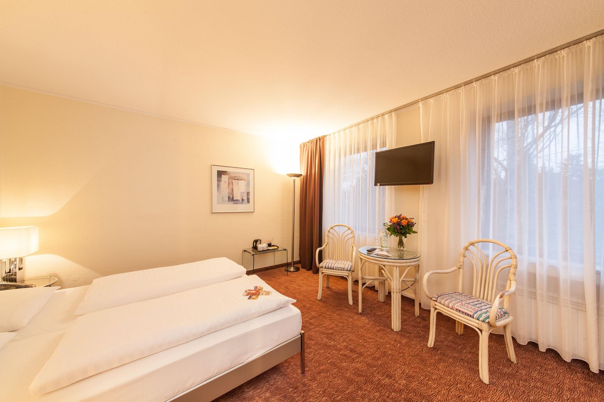 Select Hotel Silence Garden Koeln Екстериор снимка