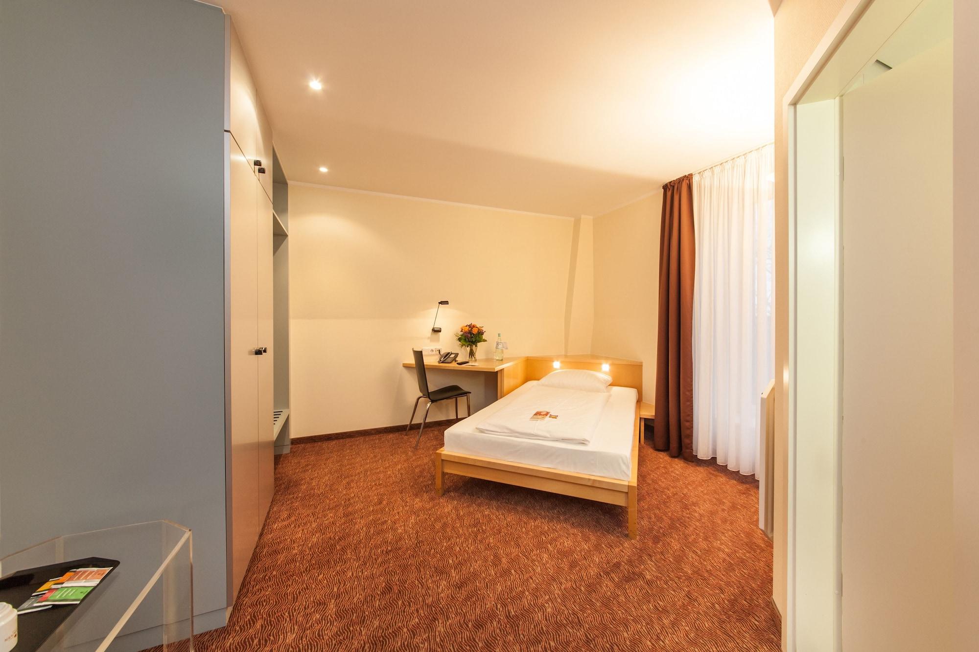 Select Hotel Silence Garden Koeln Екстериор снимка