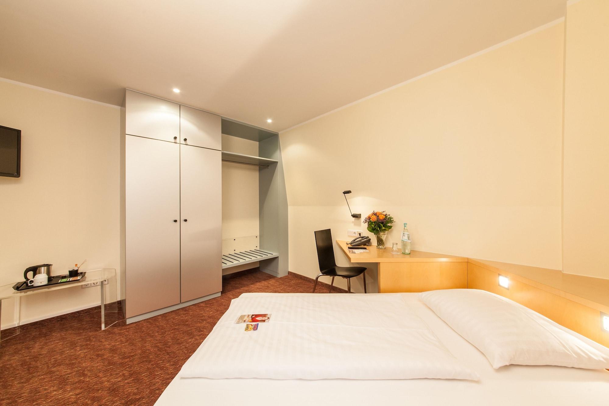 Select Hotel Silence Garden Koeln Екстериор снимка